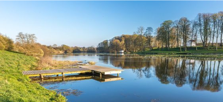 Boller sø, som ligger ved Boller hovedgaard, ca 1 km udenfor Tårs